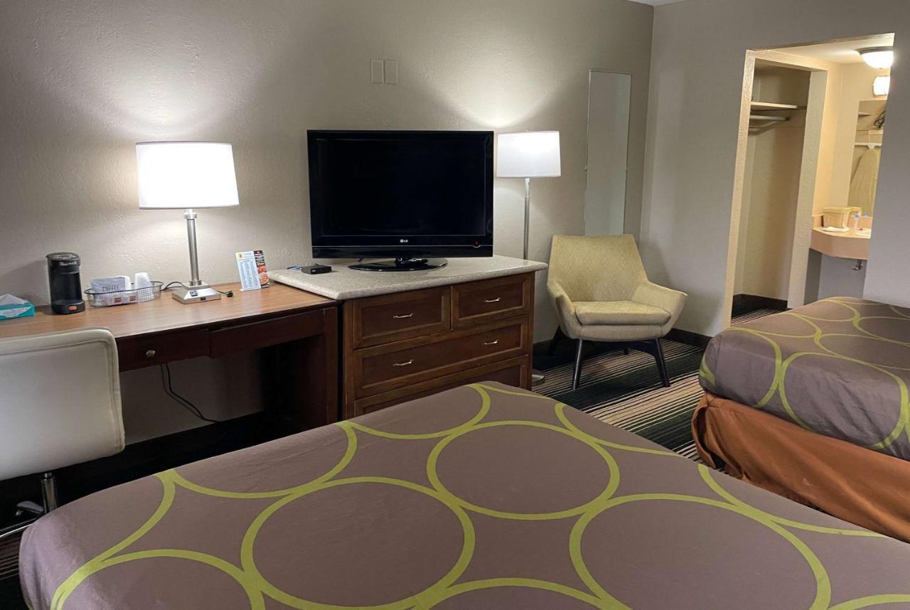Deluxe Inn & Suites Junction City Dış mekan fotoğraf