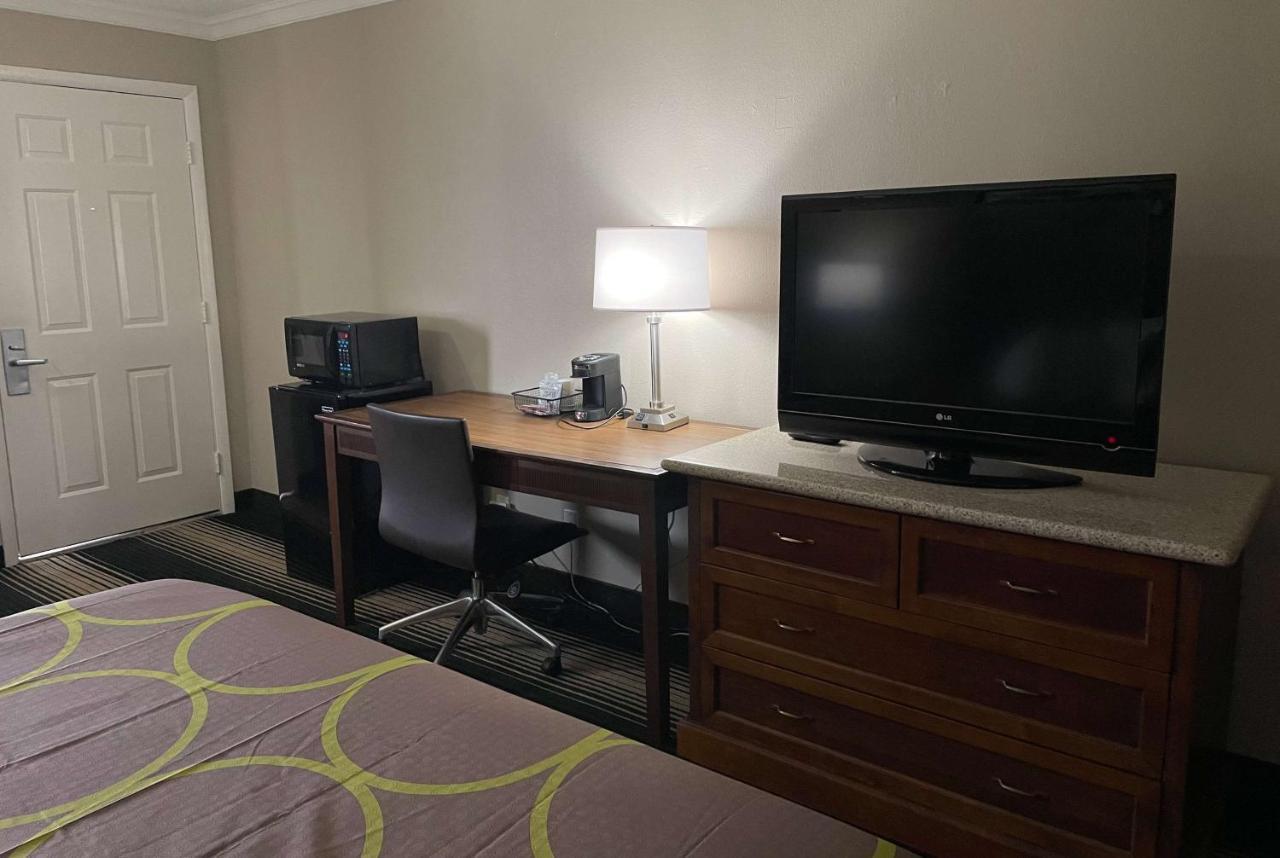 Deluxe Inn & Suites Junction City Dış mekan fotoğraf