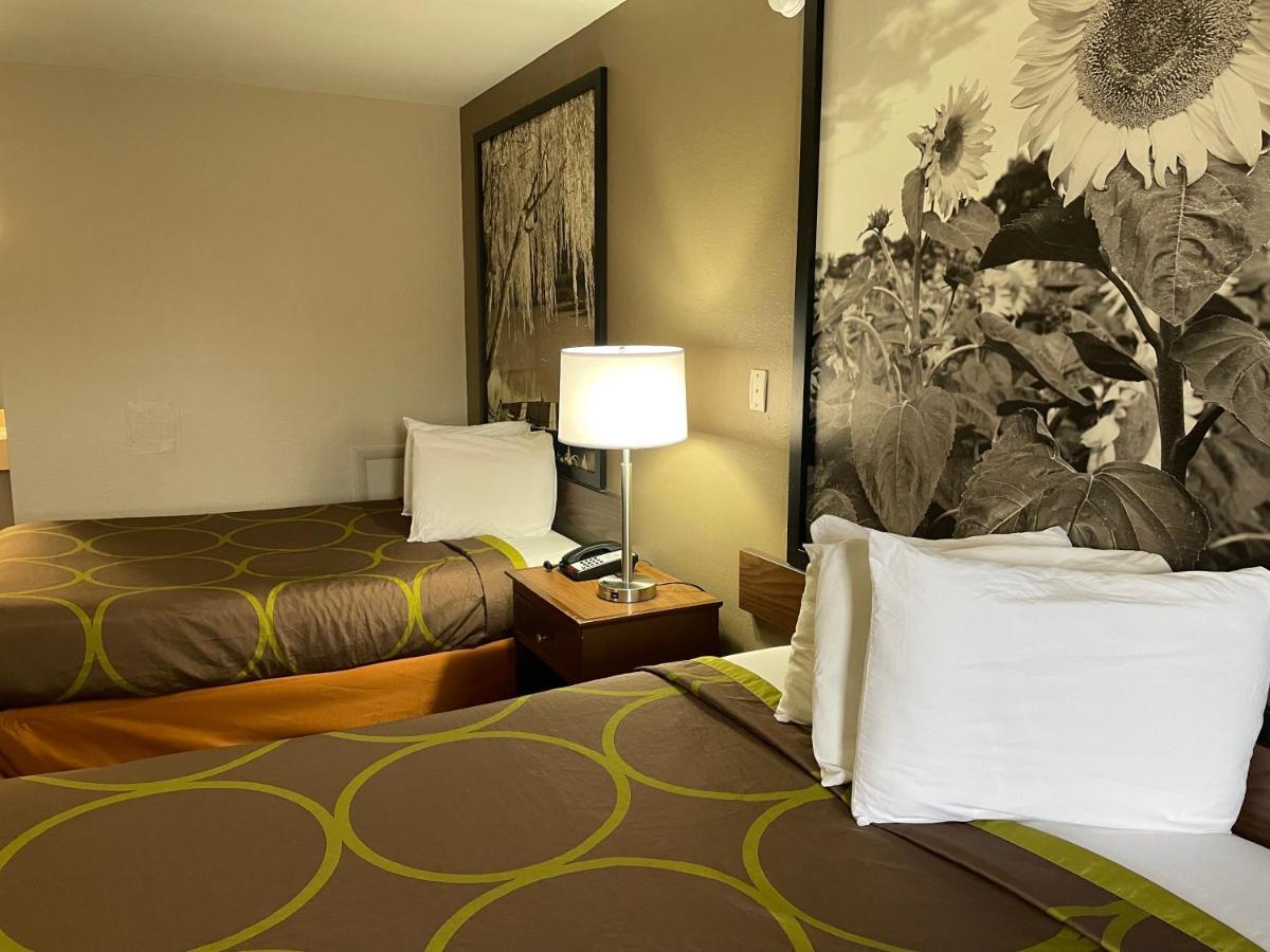 Deluxe Inn & Suites Junction City Dış mekan fotoğraf