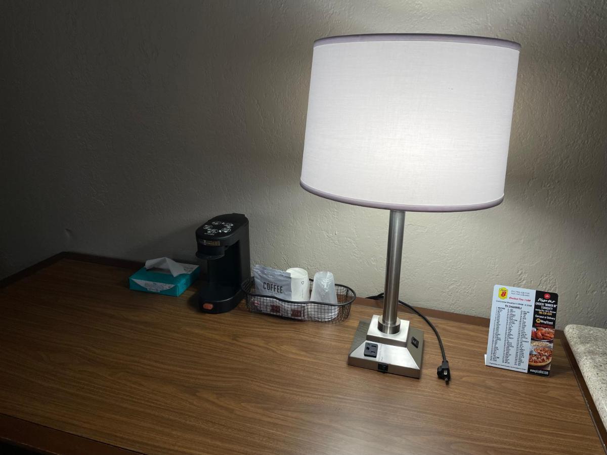 Deluxe Inn & Suites Junction City Dış mekan fotoğraf