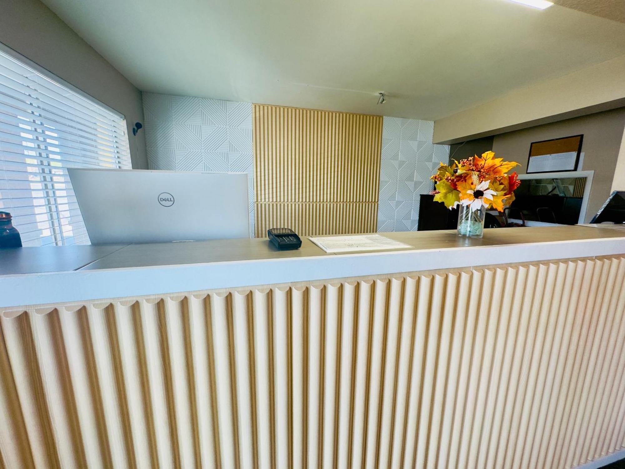 Deluxe Inn & Suites Junction City Dış mekan fotoğraf