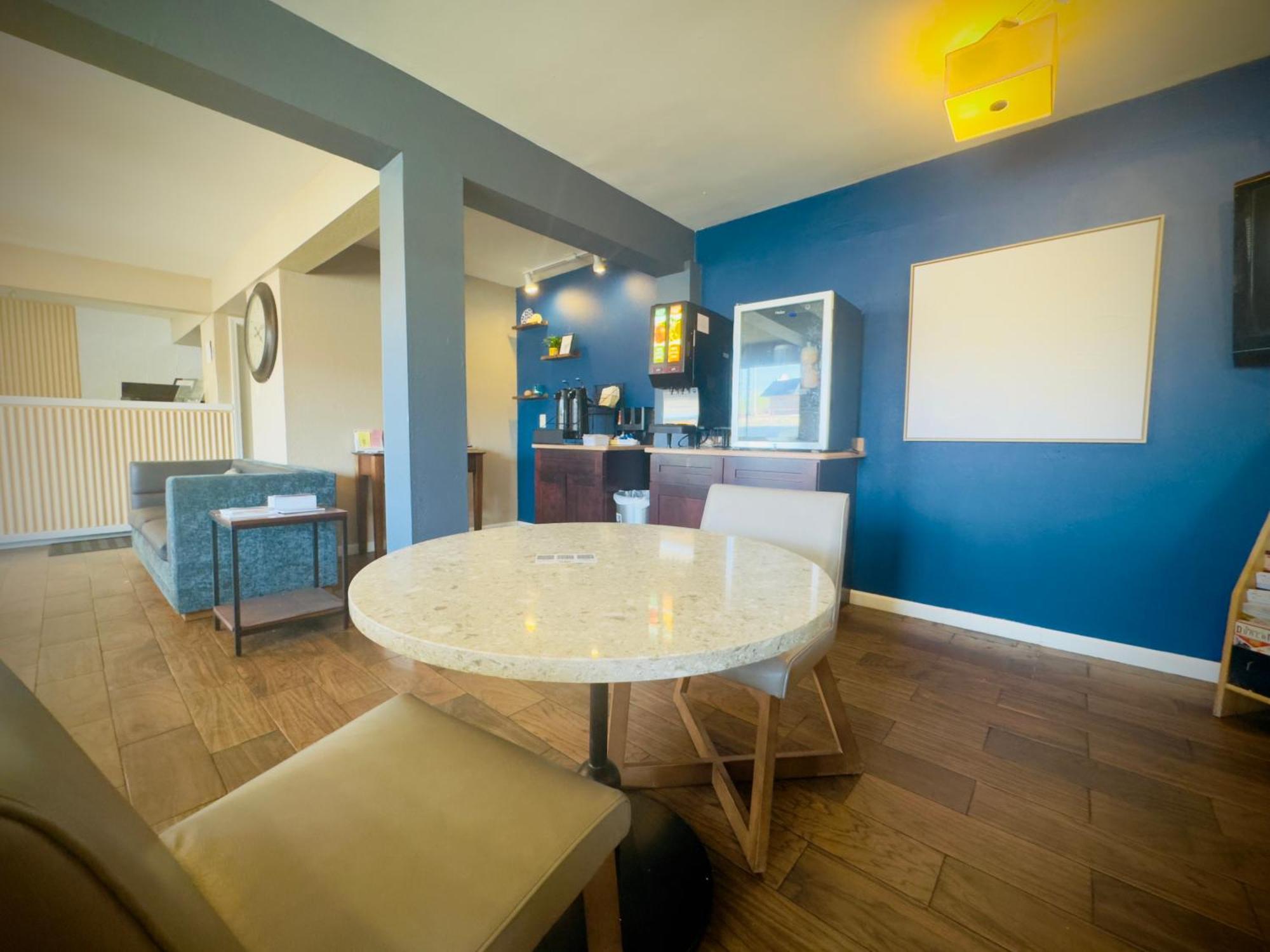Deluxe Inn & Suites Junction City Dış mekan fotoğraf