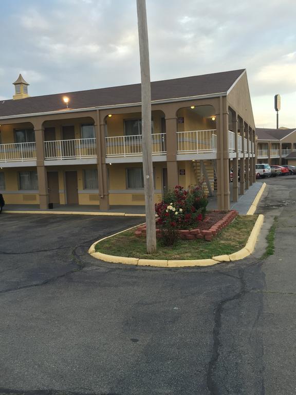 Deluxe Inn & Suites Junction City Dış mekan fotoğraf