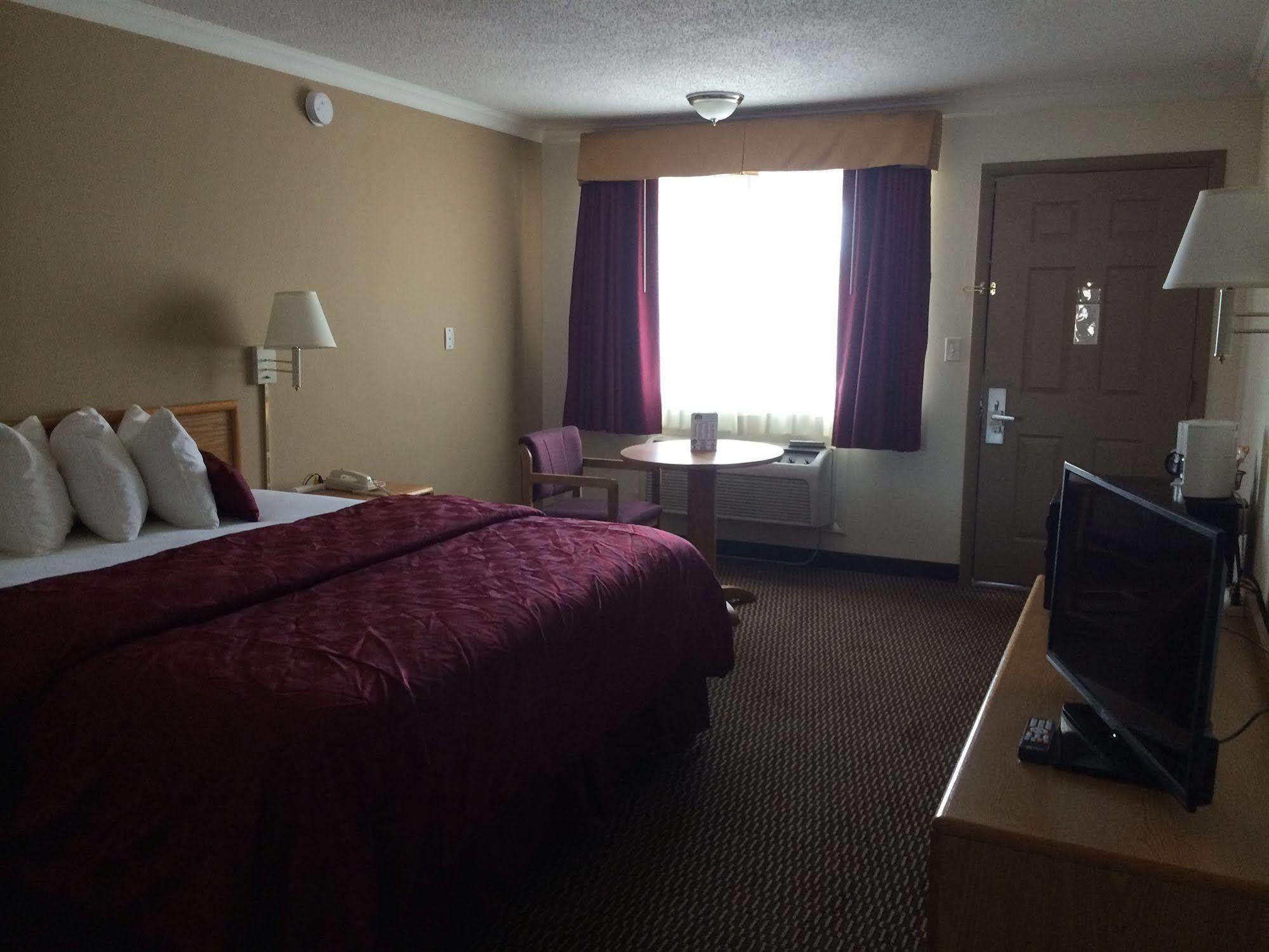 Deluxe Inn & Suites Junction City Dış mekan fotoğraf